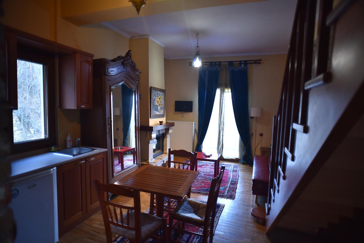 Santa Marina Guesthouse Káto Loutrákion Buitenkant foto