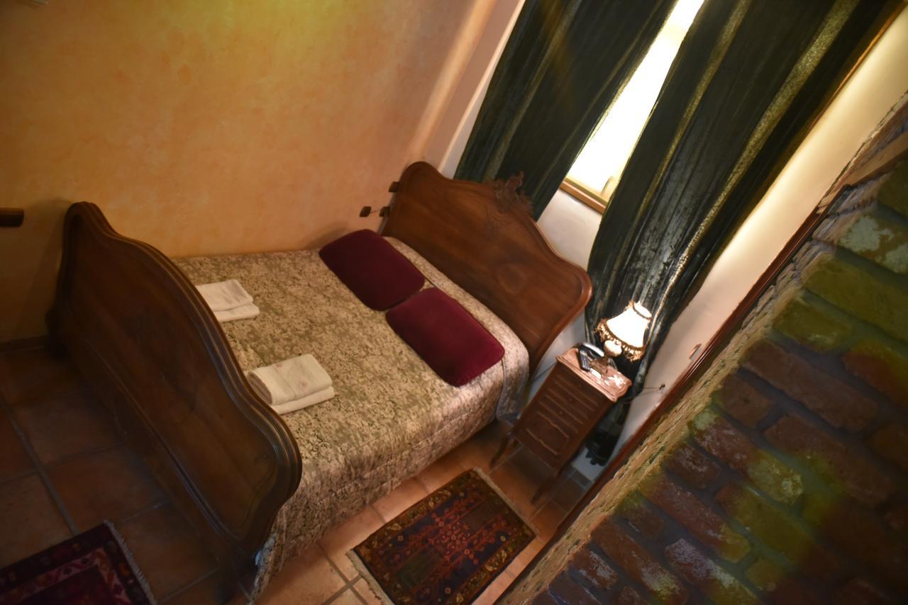 Santa Marina Guesthouse Káto Loutrákion Buitenkant foto