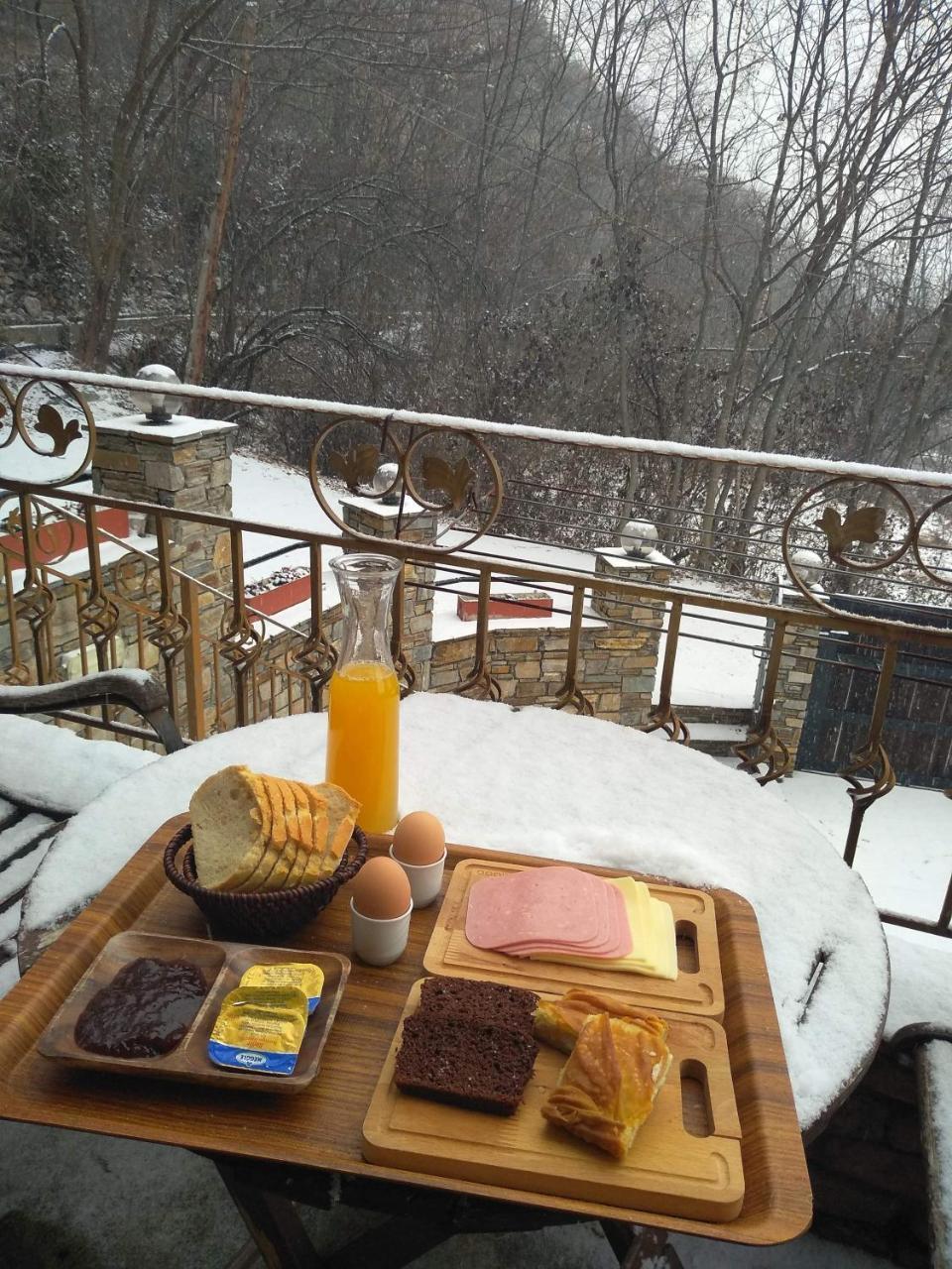 Santa Marina Guesthouse Káto Loutrákion Buitenkant foto