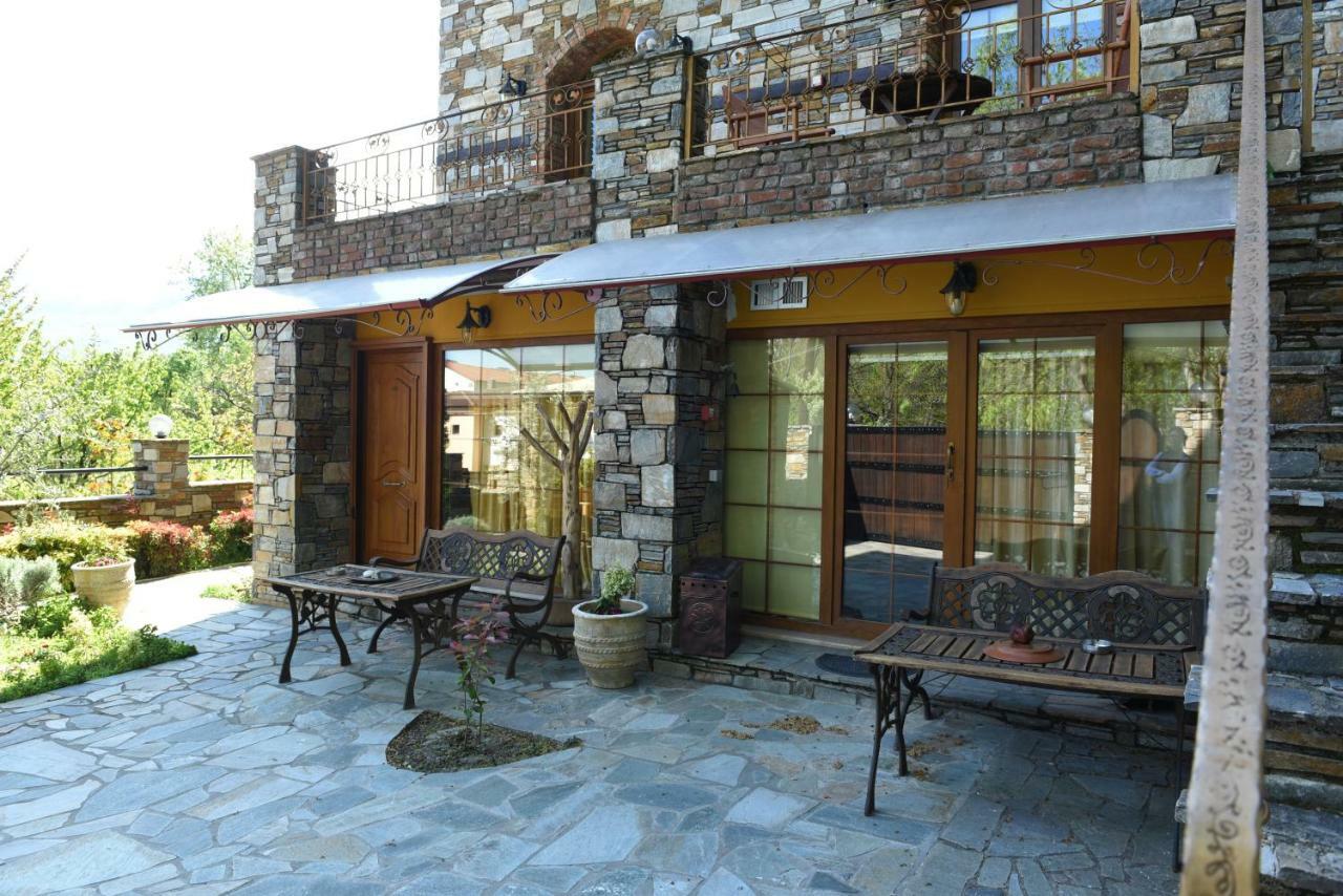 Santa Marina Guesthouse Káto Loutrákion Buitenkant foto