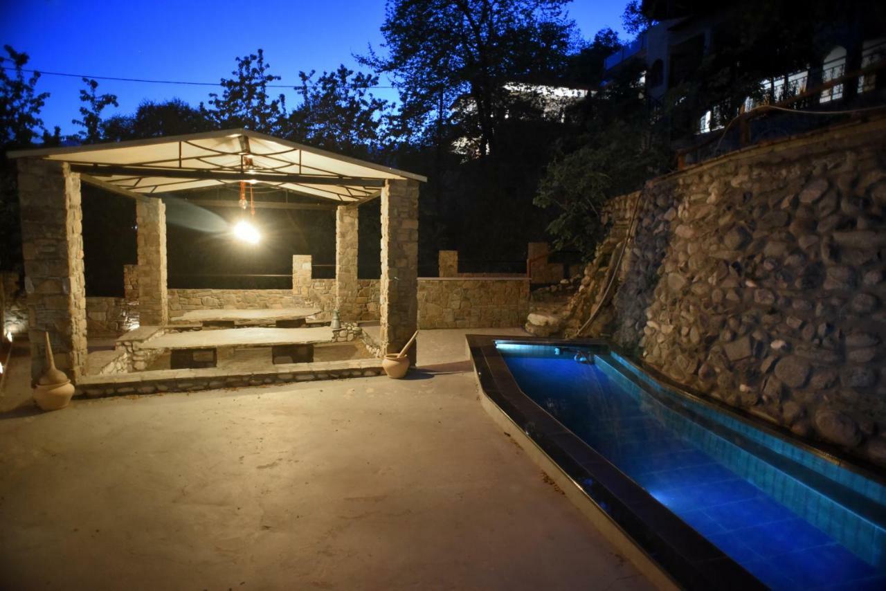 Santa Marina Guesthouse Káto Loutrákion Buitenkant foto