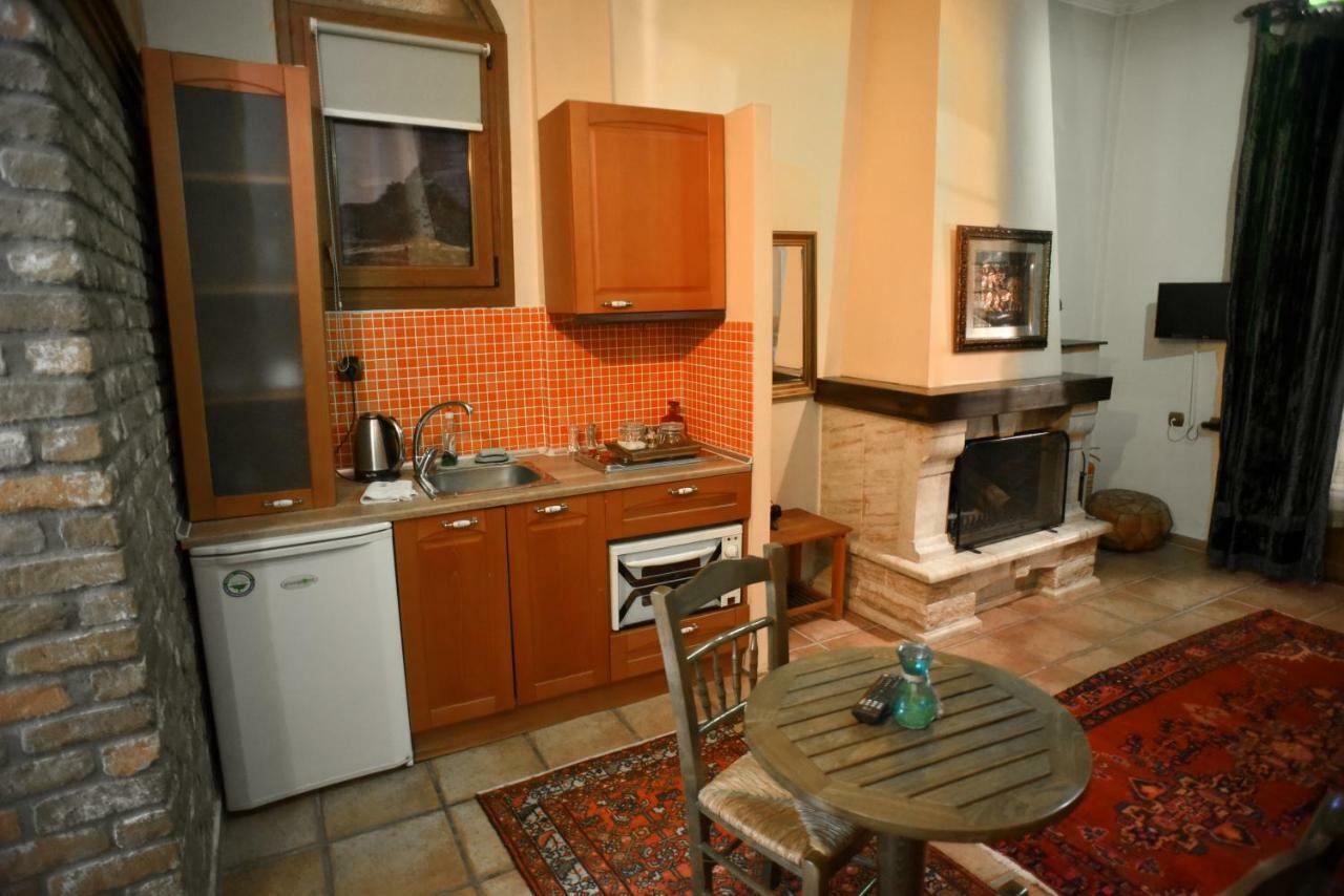 Santa Marina Guesthouse Káto Loutrákion Buitenkant foto