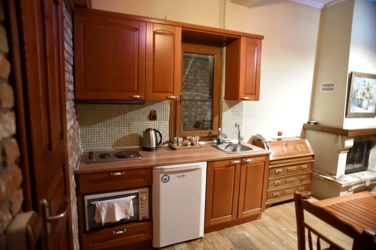Santa Marina Guesthouse Káto Loutrákion Buitenkant foto