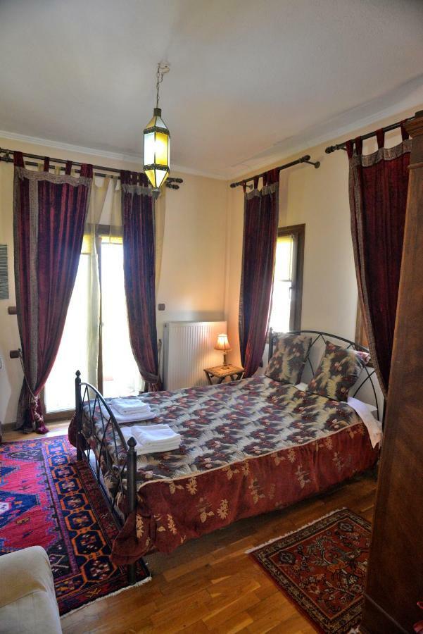 Santa Marina Guesthouse Káto Loutrákion Buitenkant foto